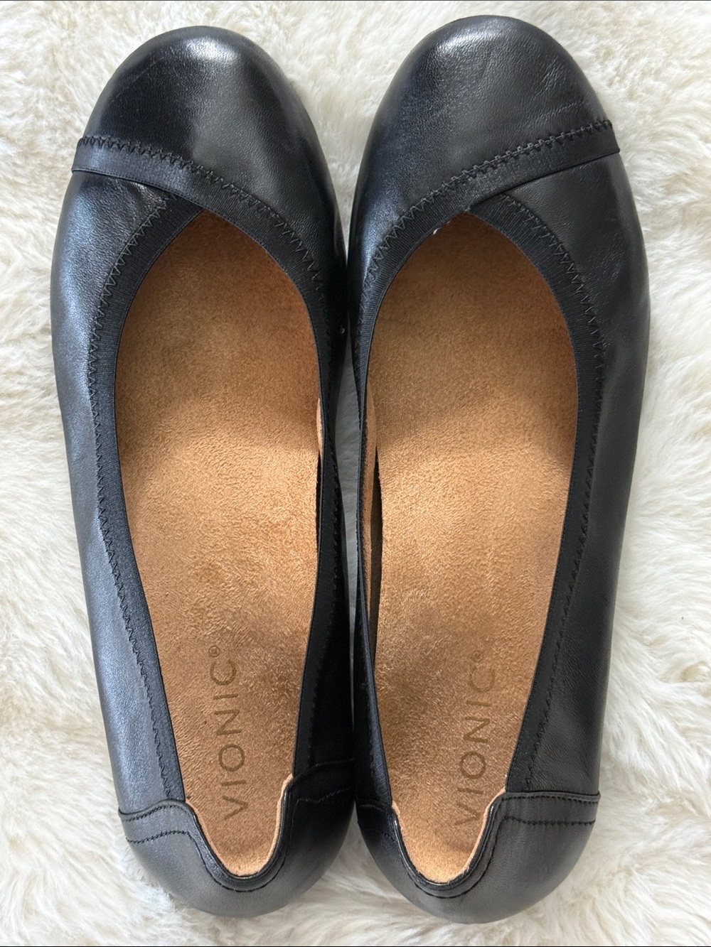 Vionic Caroll Orthotic Leather Ballet Flats - Picture 3 of 9